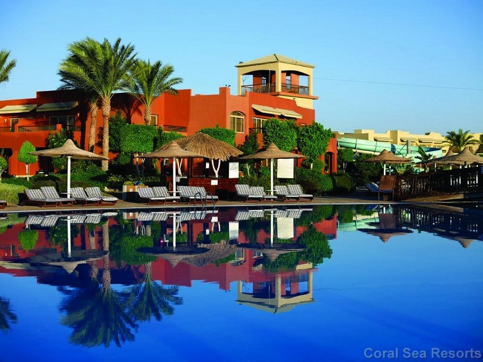 Coral Sea Holiday Resort & Aqua Park